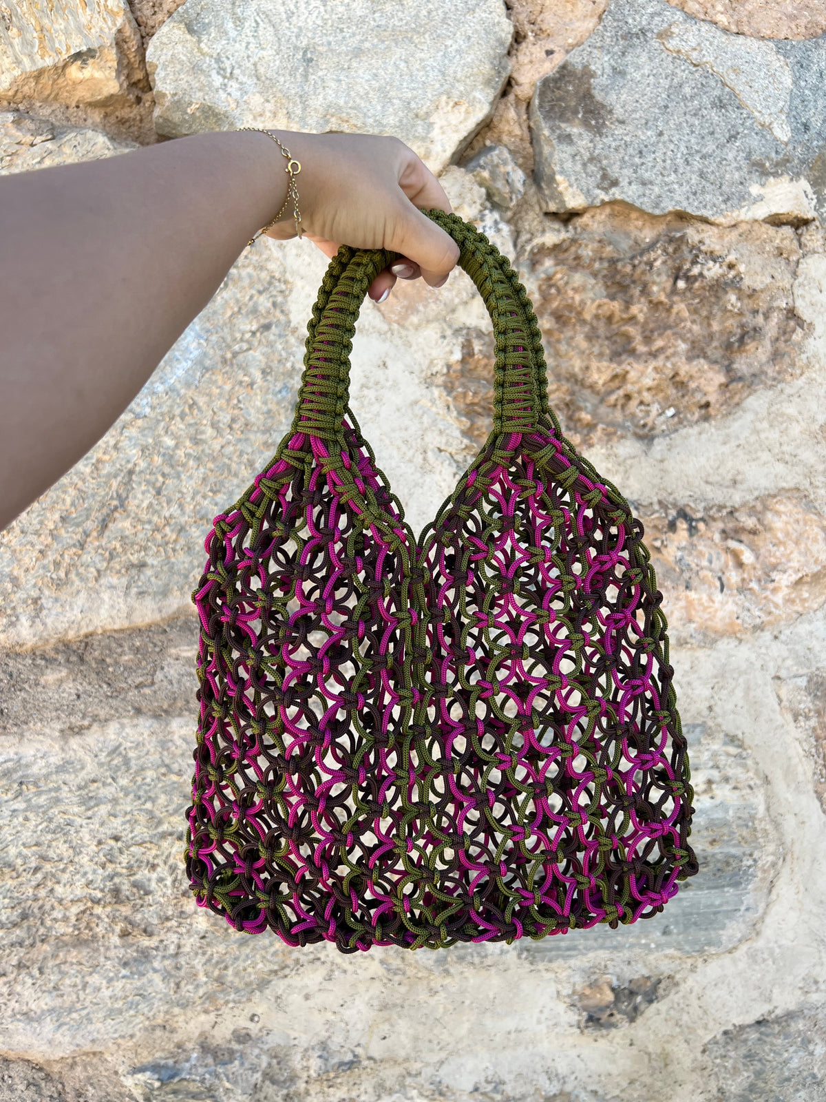 Sac artisanal en fils de nylon – Fait main au Maroc ✨