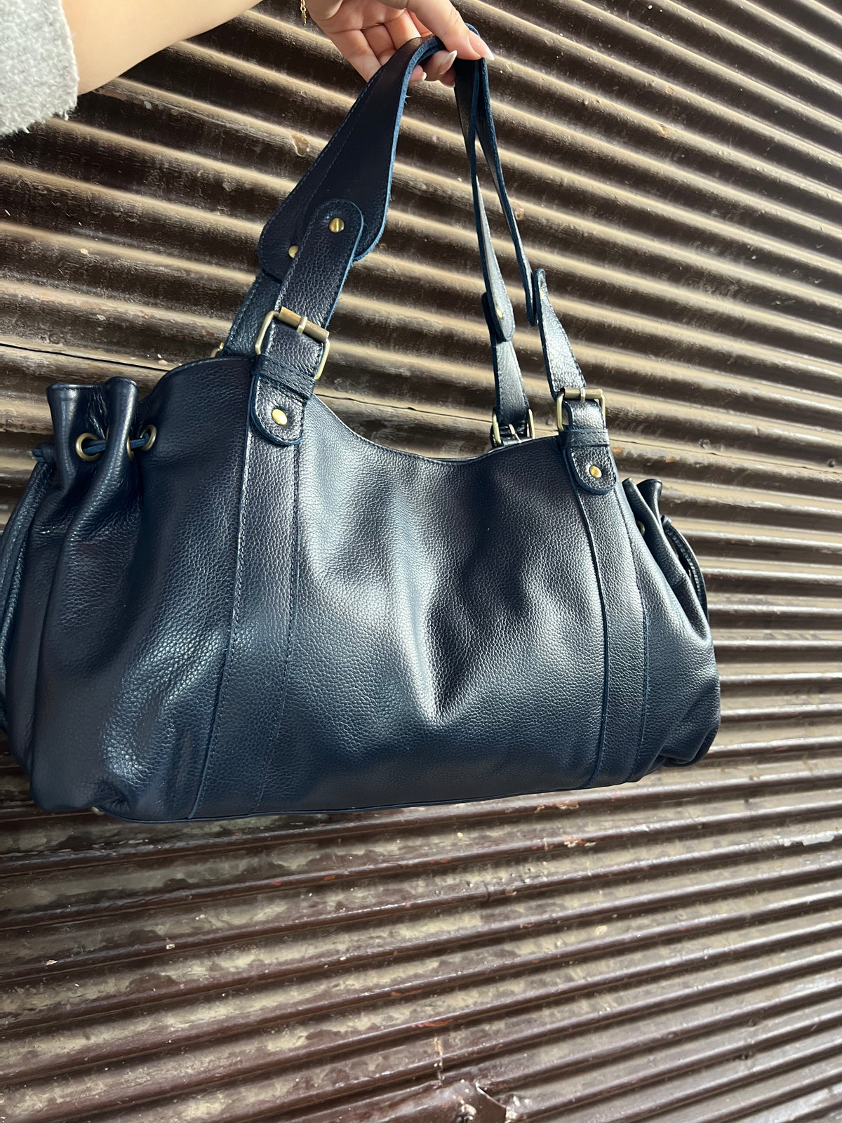 Sac à main en cuir artisanal – Sac en cuir fait main au Maroc | Sac porté main ou épaule