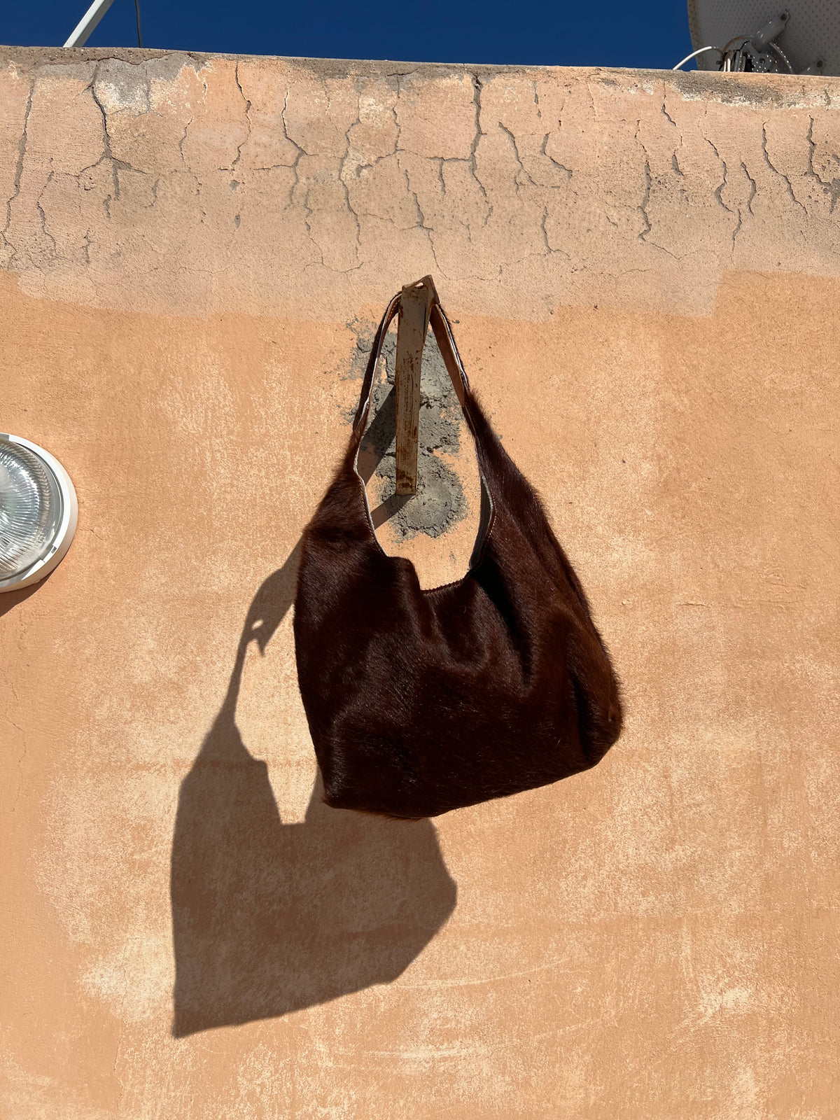 Sac en cuir de vache fait à la main – Artisanat marocain