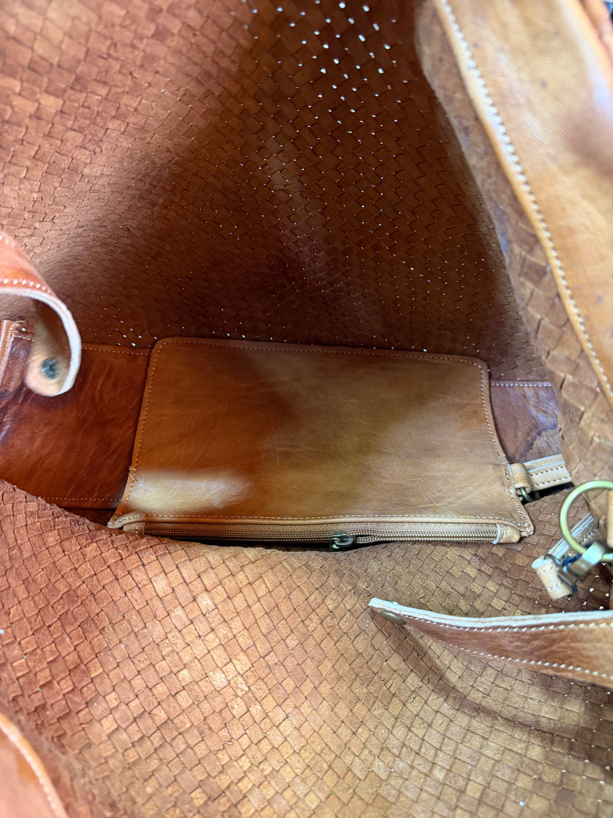 Sac en cuir tressé artisanal M