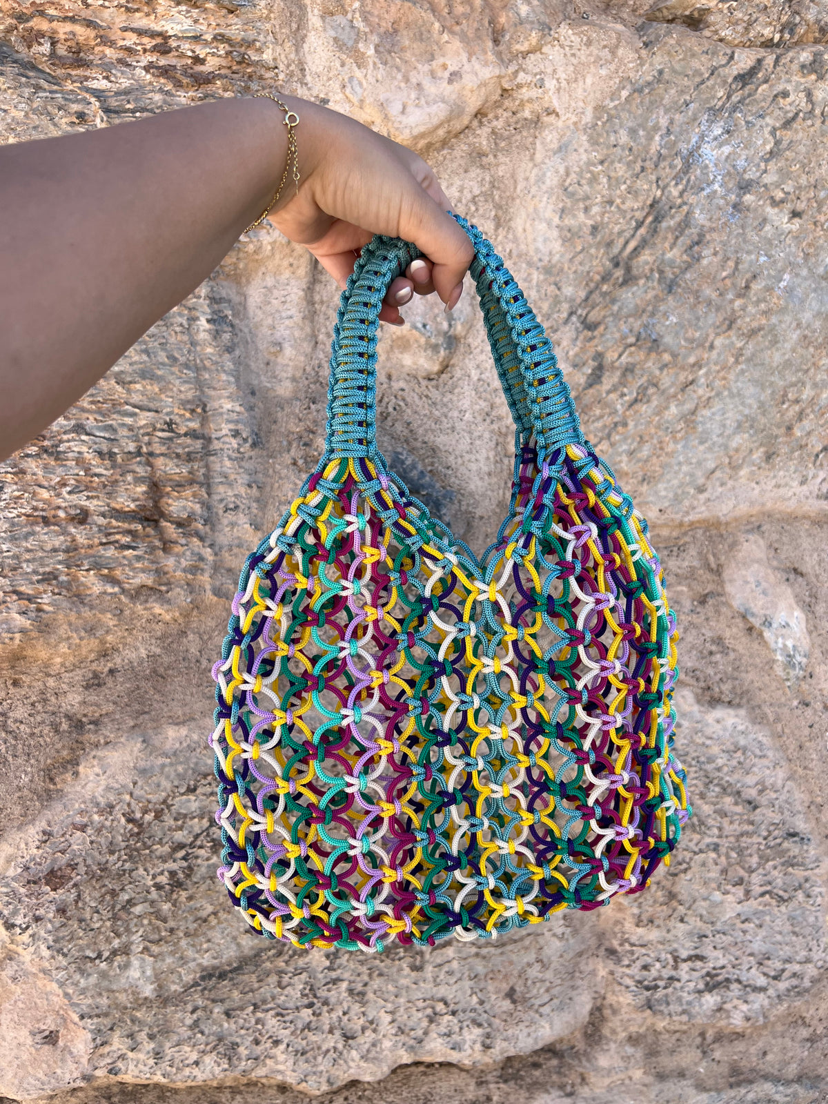 Sac artisanal en fils de nylon – Fait main au Maroc ✨