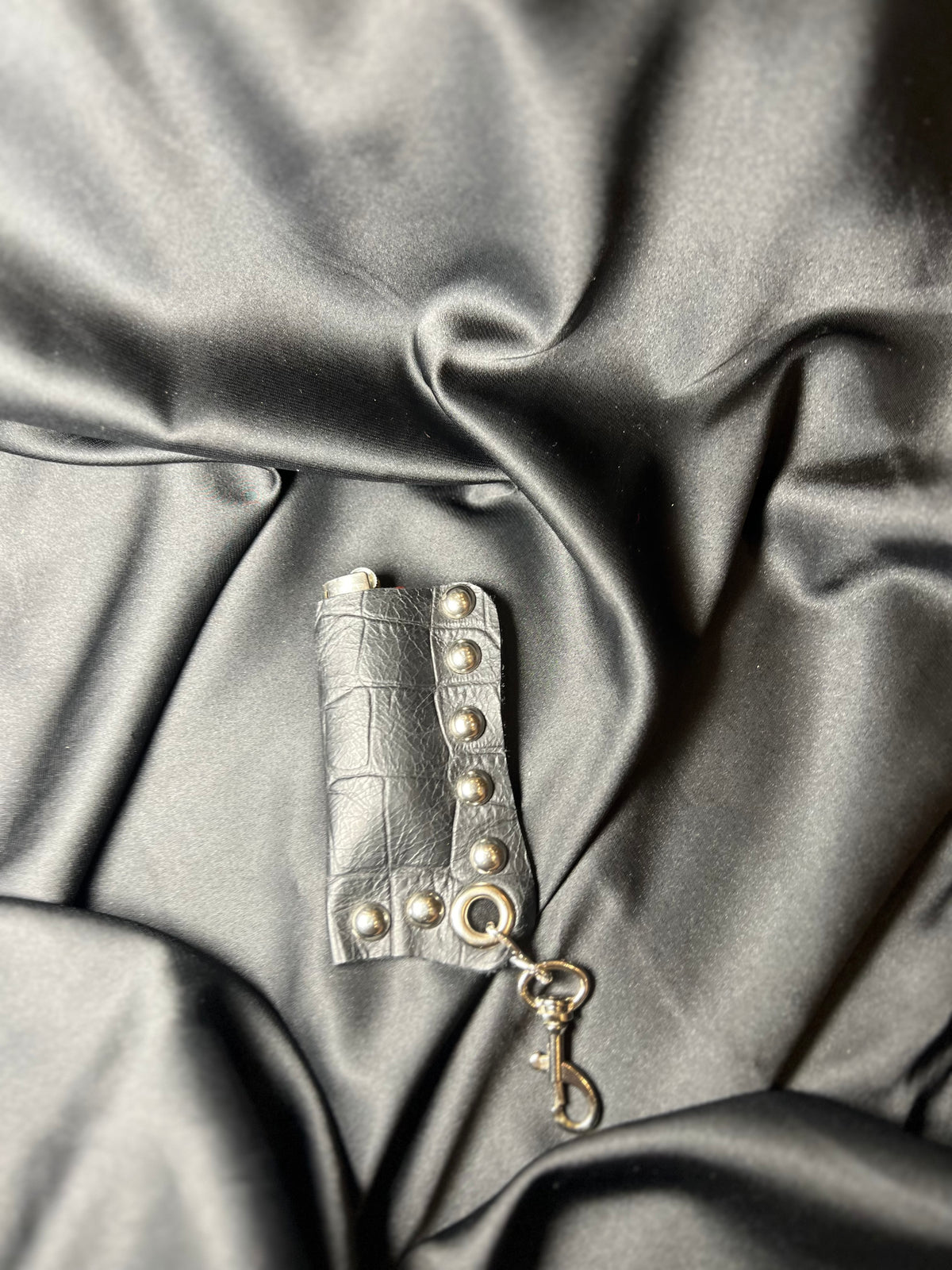 Porte-briquet en cuir véritable – Fait main et personnalisable 🔥