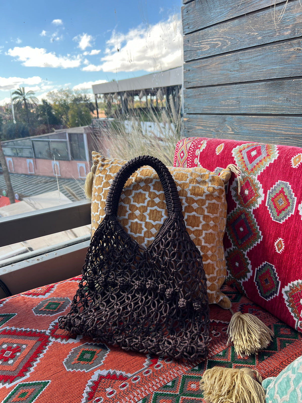 Sac artisanal en fils de nylon – Fait main au Maroc ✨