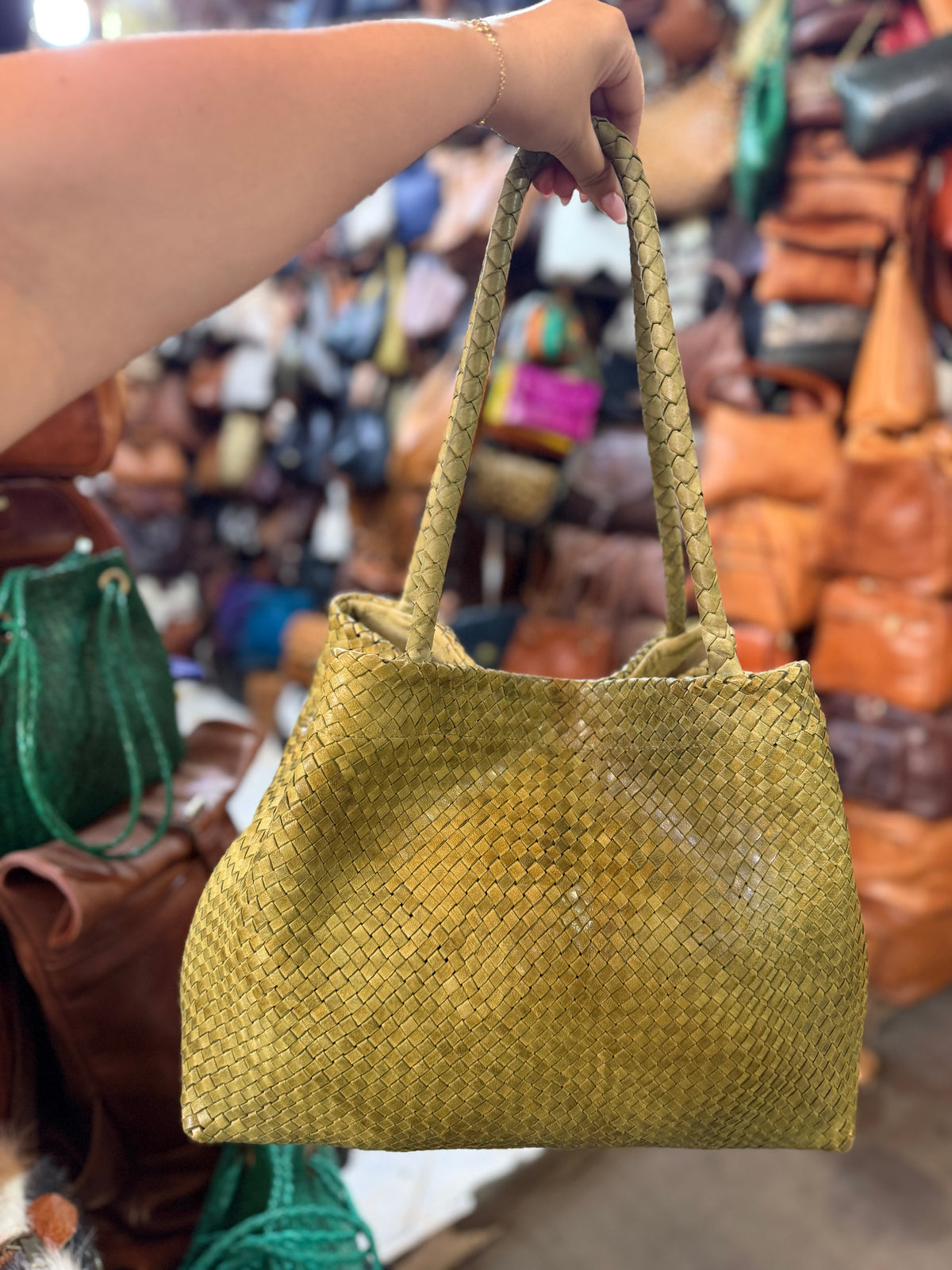 Sac en cuir tressé artisanal M