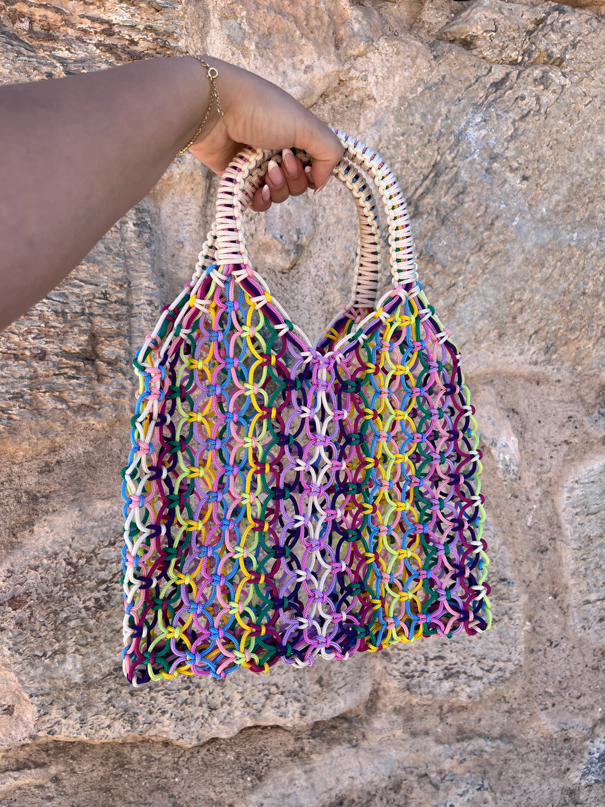 Sac artisanal en fils de nylon – Fait main au Maroc ✨