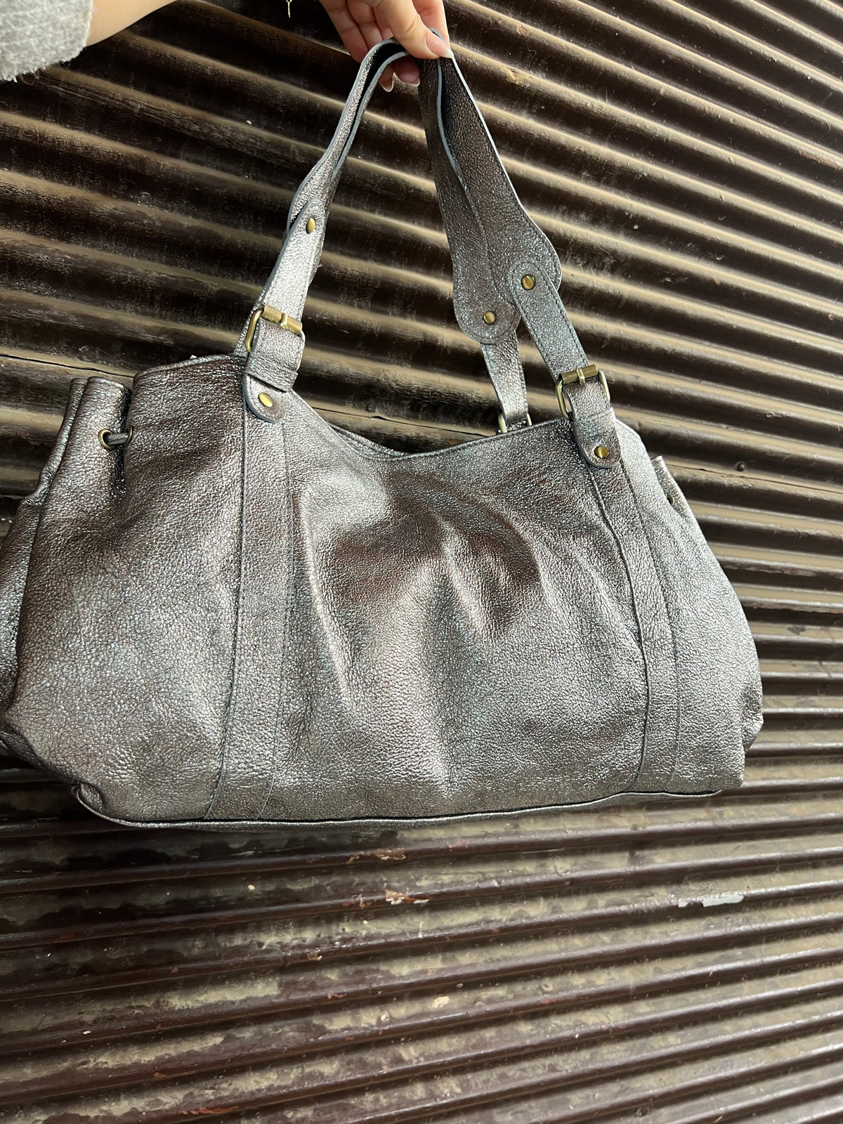 Sac à main en cuir artisanal – Sac en cuir fait main au Maroc | Sac porté main ou épaule