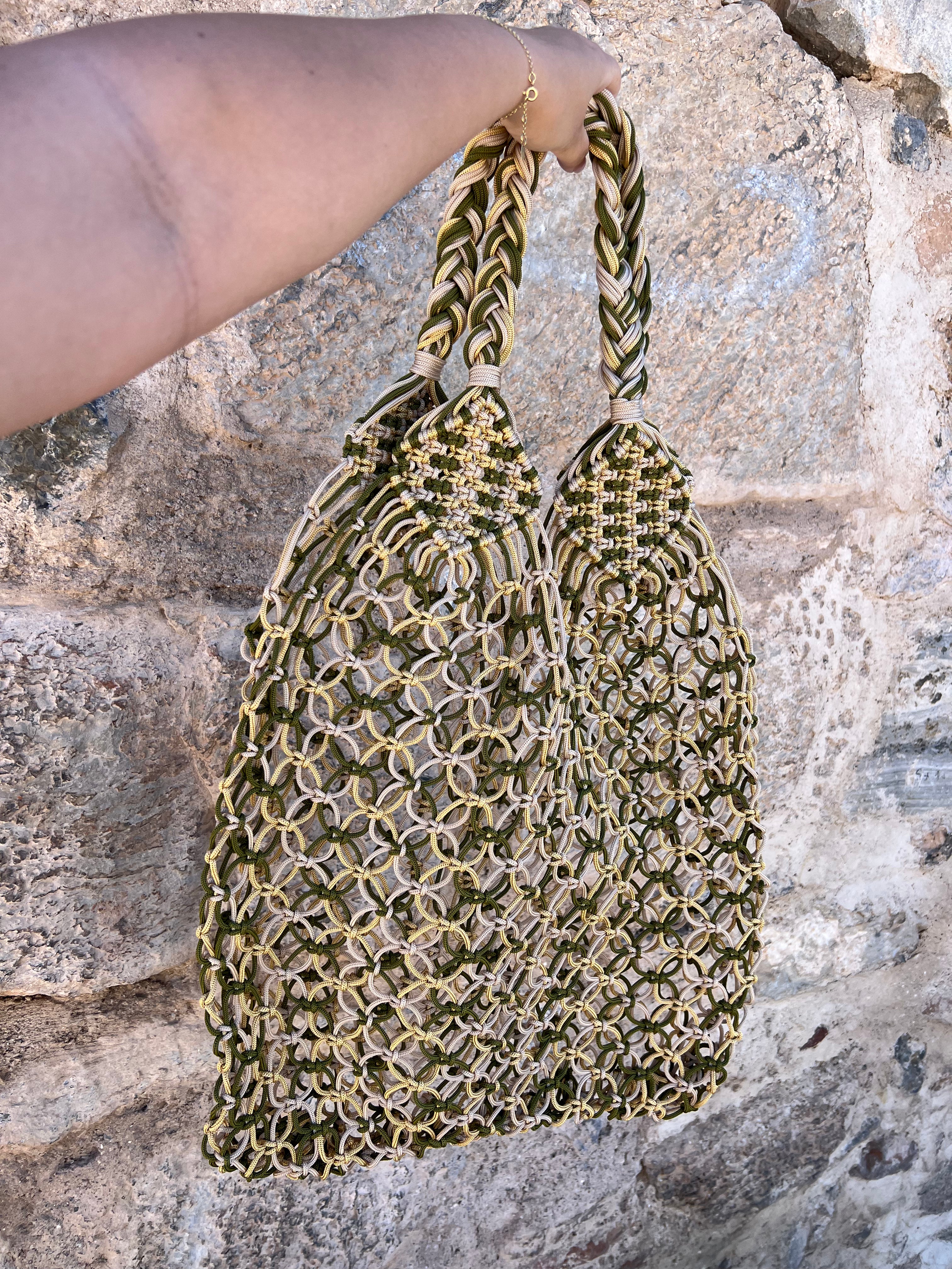 Sac artisanal en fils de nylon – Fait main au Maroc ✨